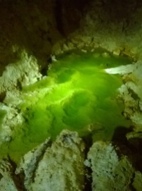 Green, copper-rich pool at 45fm